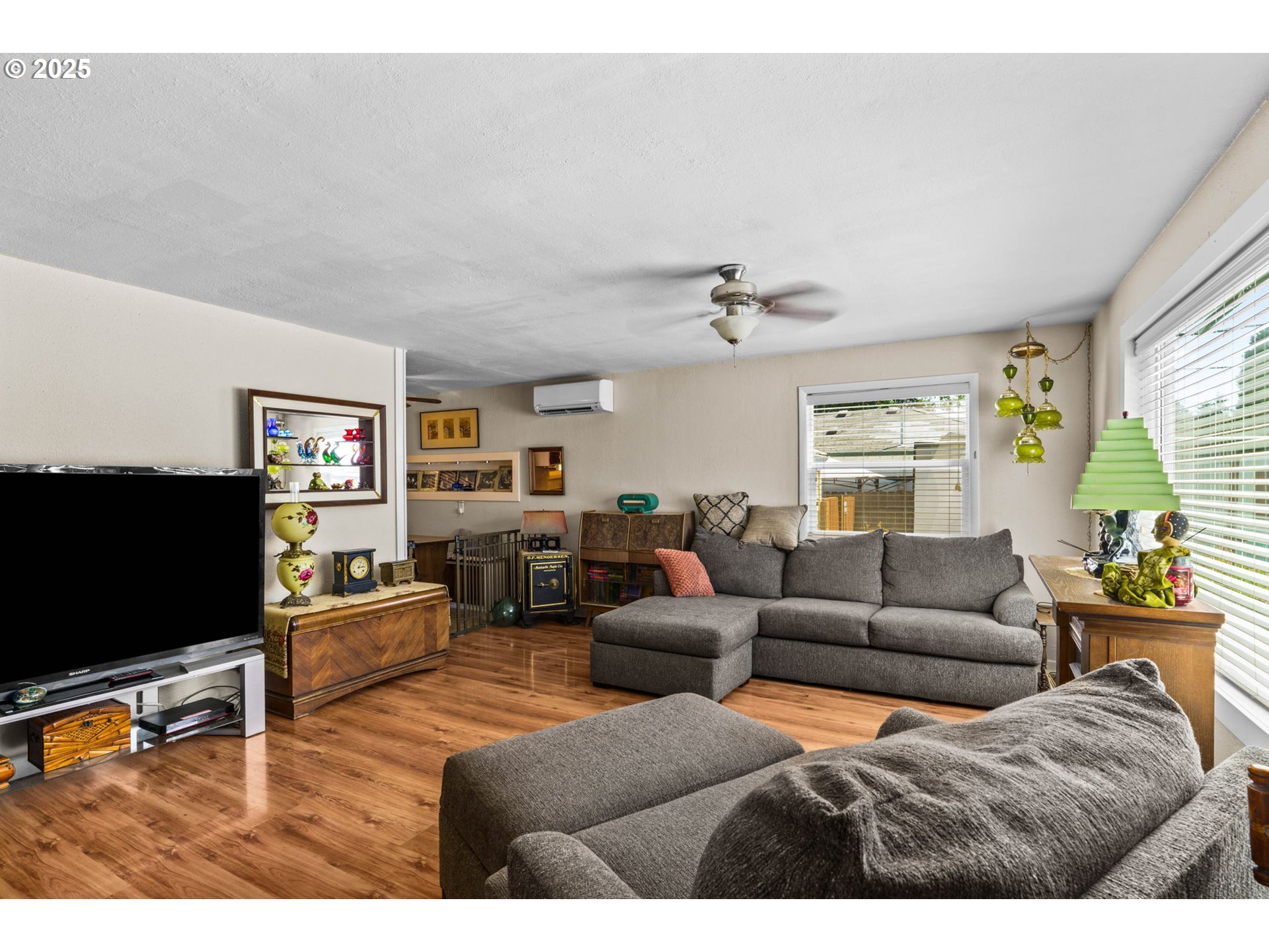 245 South 44th Street Springfield, OR 97478 - Photo 8 of 35