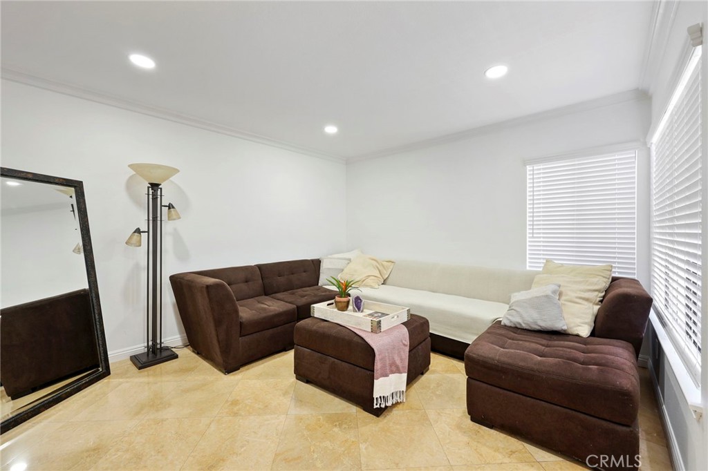 2245 Cheyenne Way, Unit 52 Fullerton, CA 92833 - Photo 8 of 38