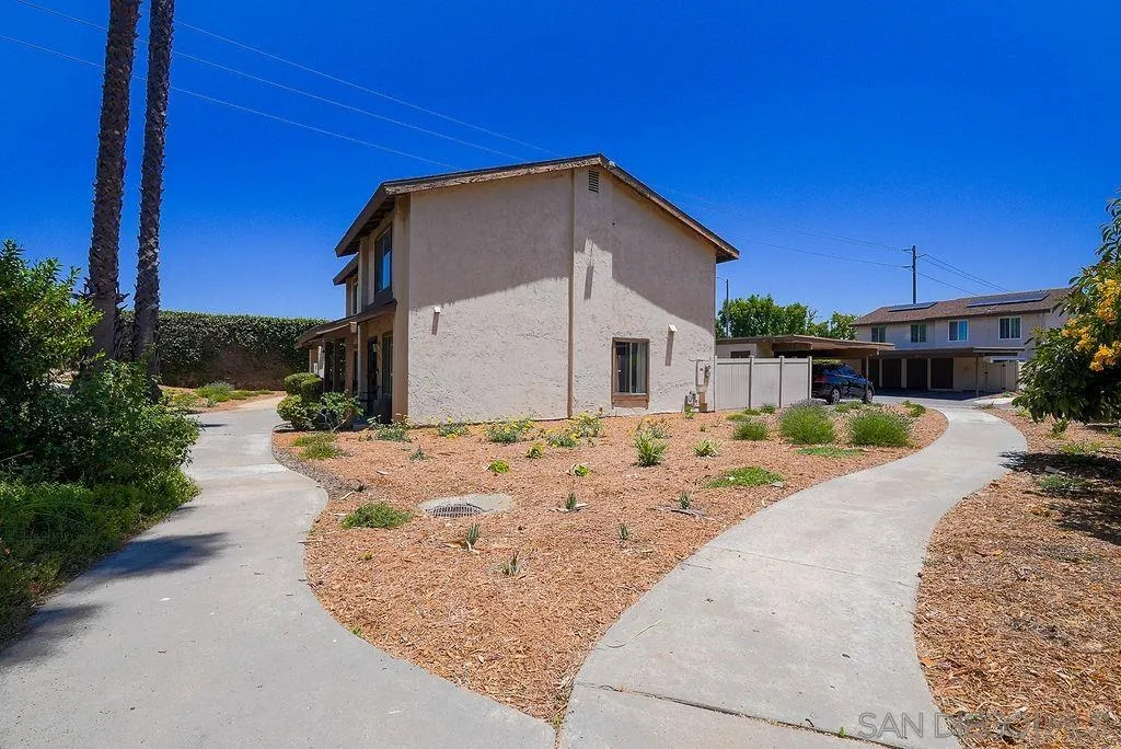 8166 Paradise Valley Court Spring Valley, CA 91977 - Photo 13 of 64