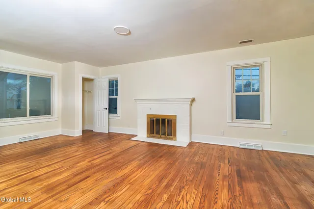 $324,550 | 11 Vley Road, Scotia, NY 12302