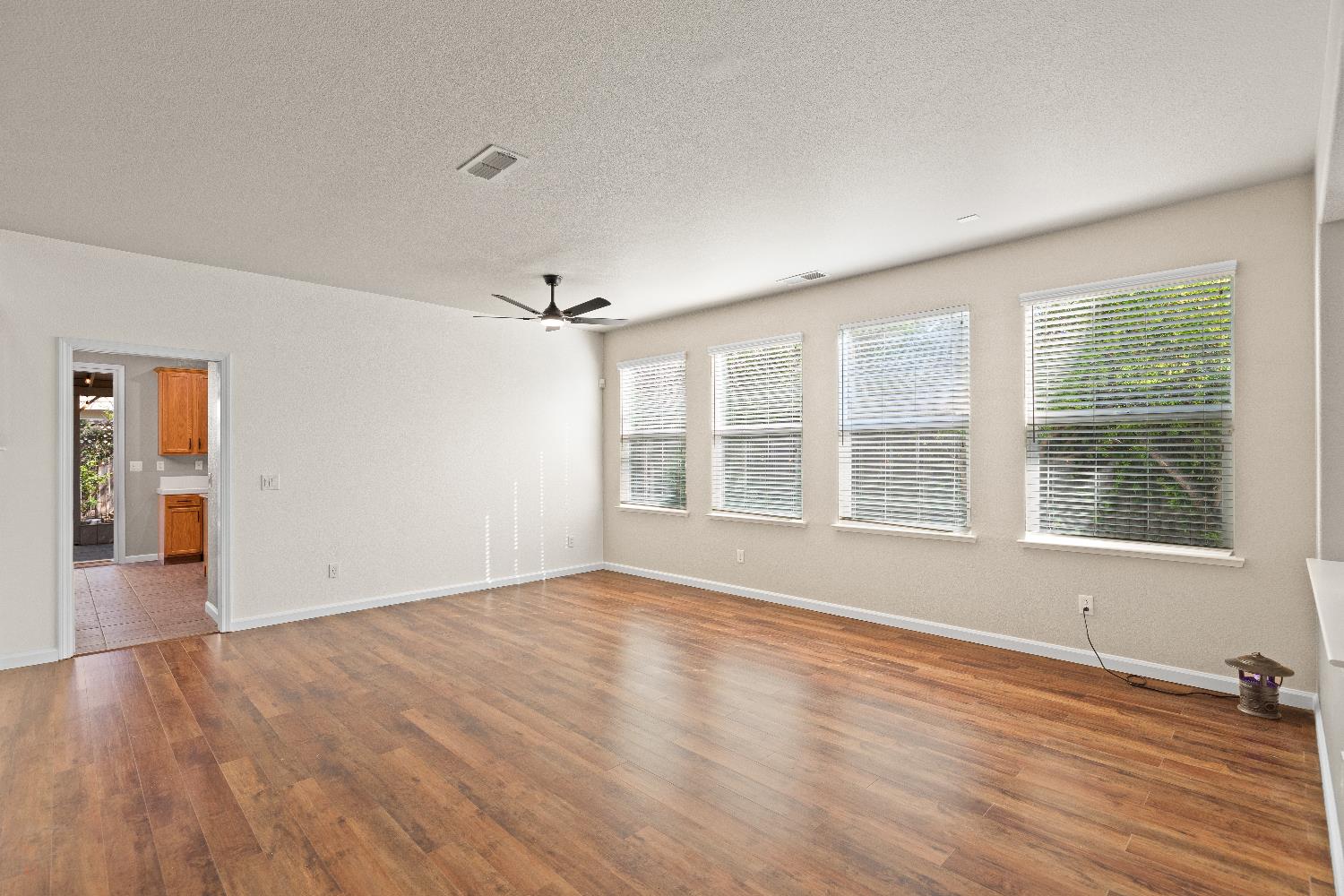 821 Hometown Way Modesto, CA 95356 - Photo 12 of 66