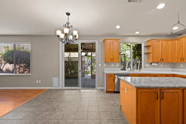 $629,900 | 821 Hometown Way, Modesto, CA 95356