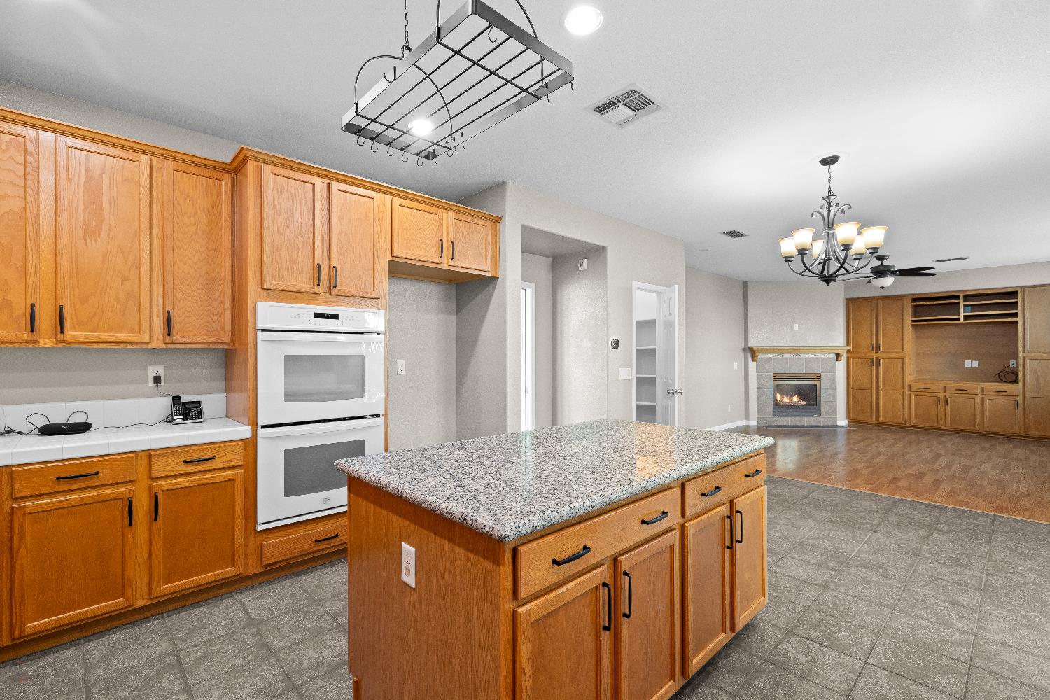 821 Hometown Way Modesto, CA 95356 - Photo 21 of 66