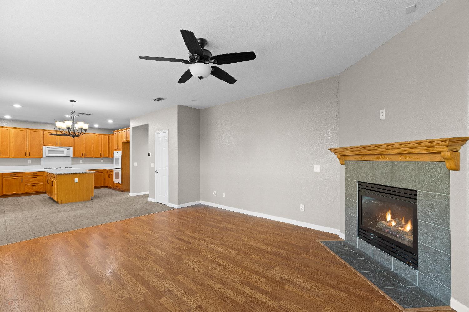 821 Hometown Way Modesto, CA 95356 - Photo 25 of 66