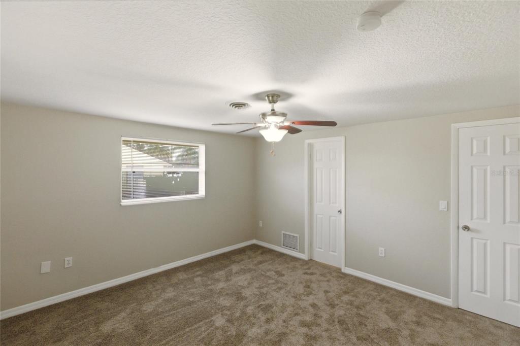 1107 Seneca Road Venice, FL 34293 - Photo 13 of 24