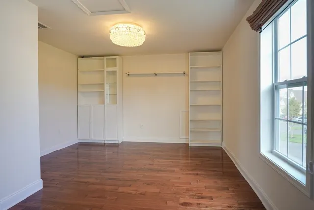 $1,050,000 | 6 Glen Ellen Boulevard, Unit 6, Millis, MA 02054