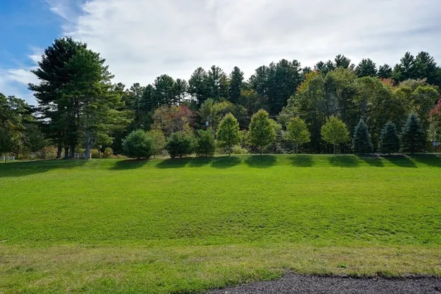 $1,050,000 | 6 Glen Ellen Boulevard, Unit 6, Millis, MA 02054