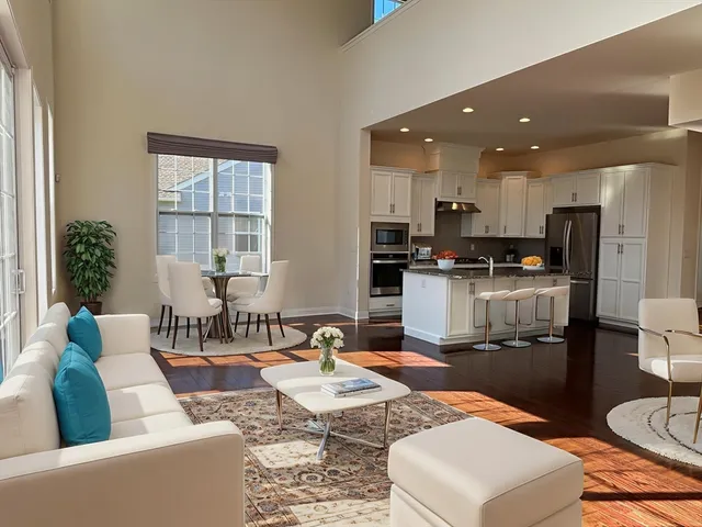 $1,050,000 | 6 Glen Ellen Boulevard, Unit 6, Millis, MA 02054