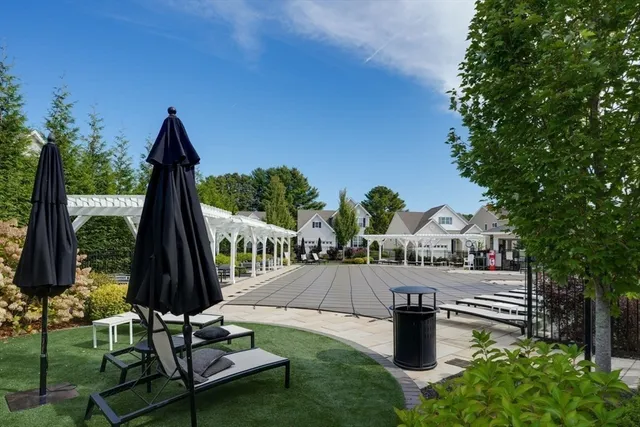 $1,050,000 | 6 Glen Ellen Boulevard, Unit 6, Millis, MA 02054