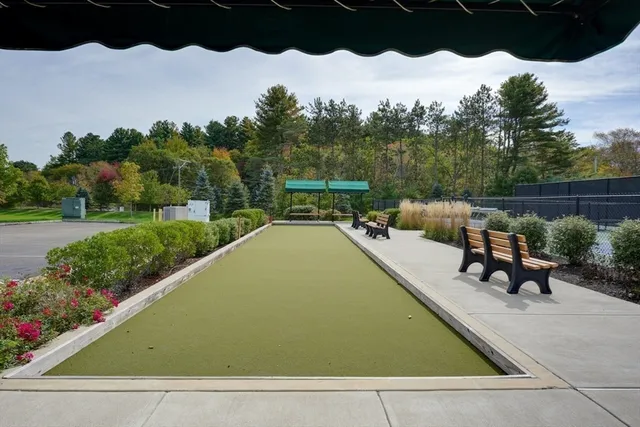 $1,050,000 | 6 Glen Ellen Boulevard, Unit 6, Millis, MA 02054