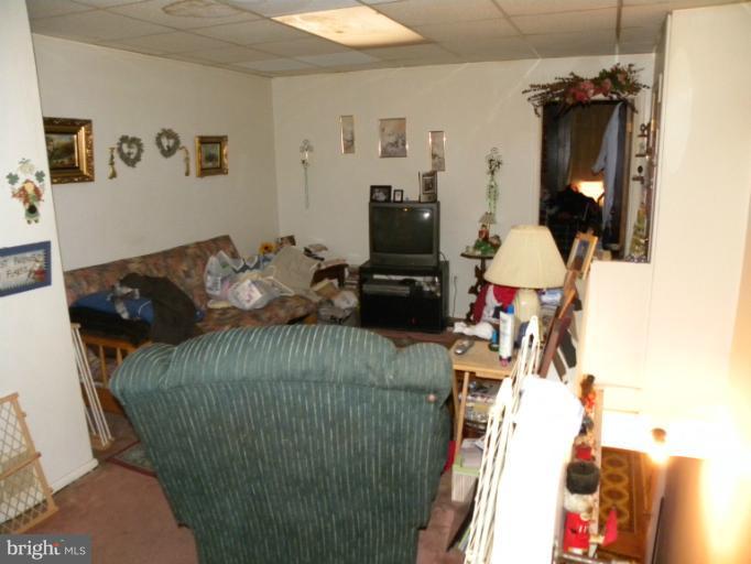4328 Falls Road Baltimore, MD 21211 - Photo 5 of 10 2nd Floor LR