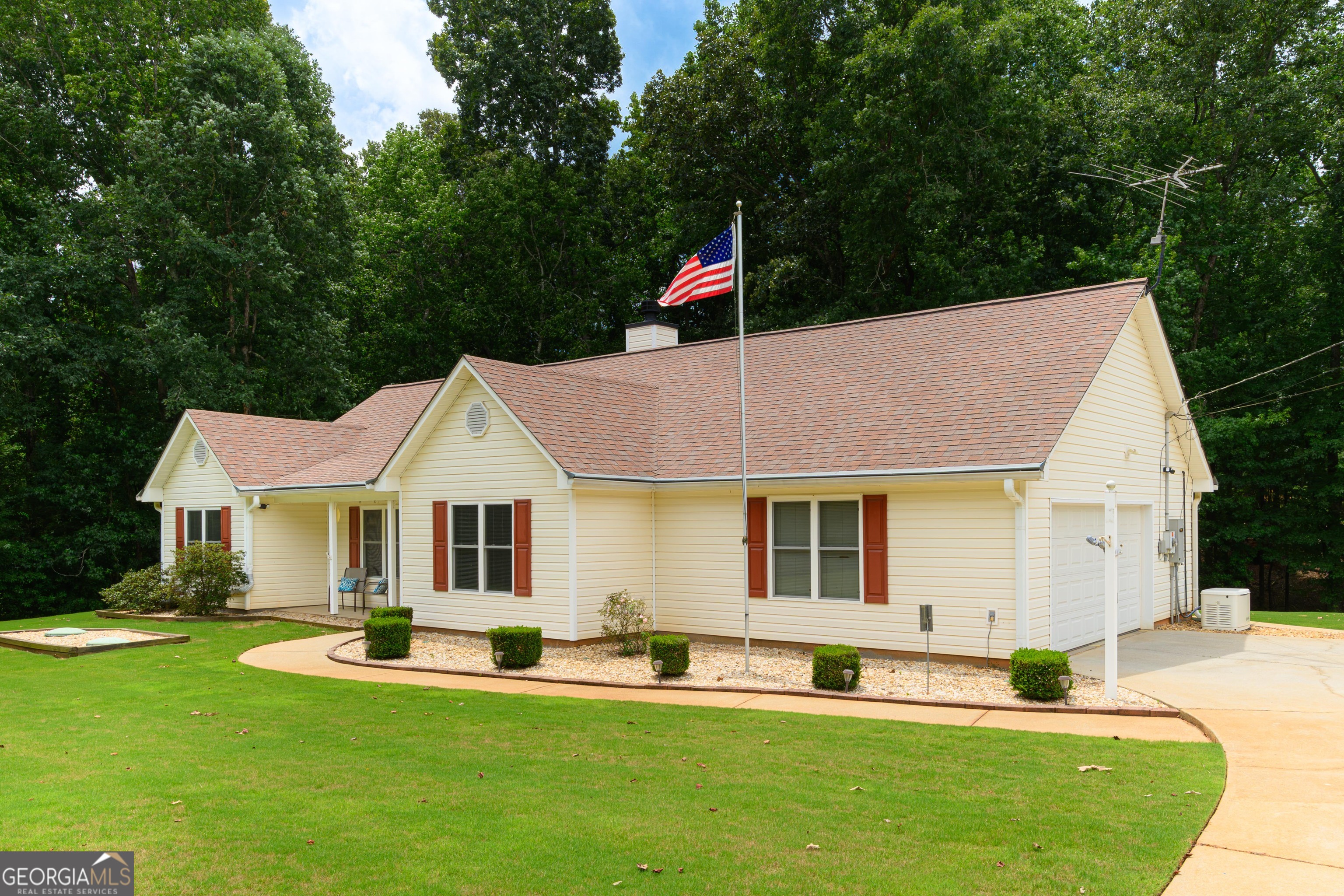 187 Cedar Ridge Road Locust Grove, GA 30248 - Photo 8 of 40
