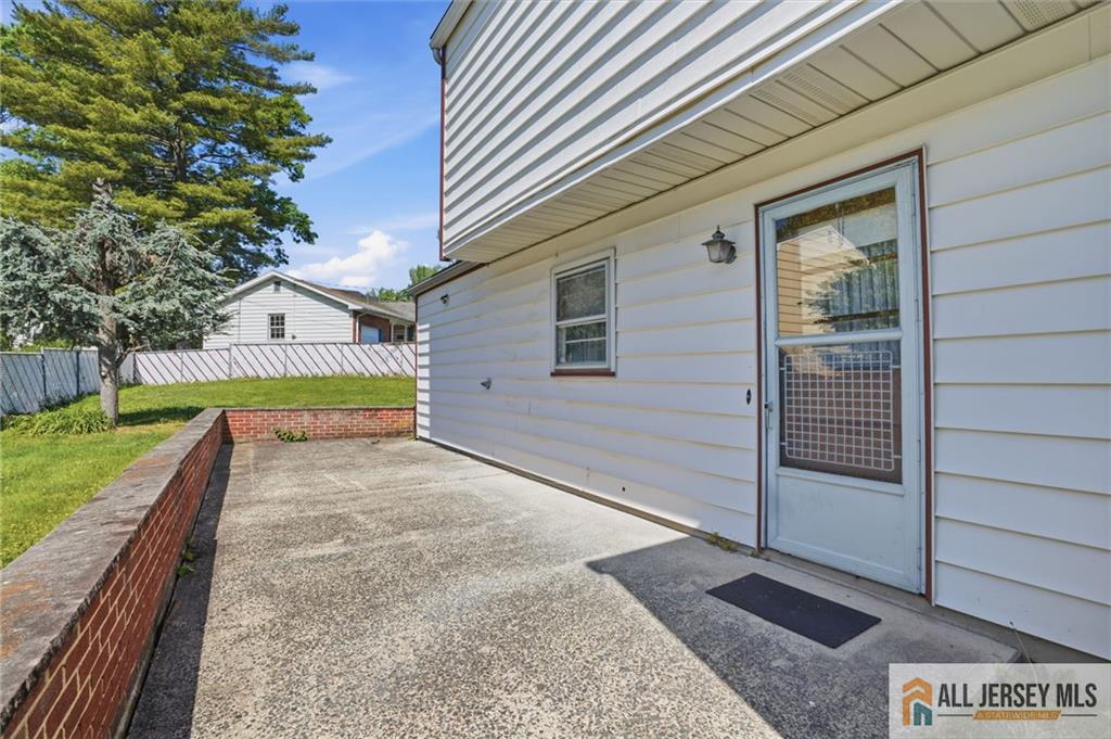 11 Reo Court Colonia, NJ 07067 - Photo 26 of 33