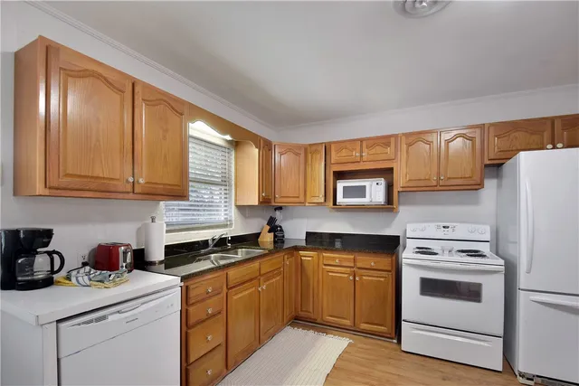 $2,700 | 1058 Sherman Avenue, St. Simons Island, GA 31522