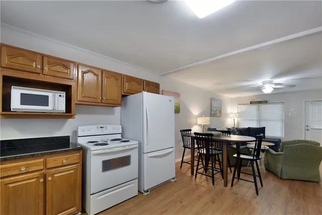 $2,700 | 1058 Sherman Avenue, St. Simons Island, GA 31522