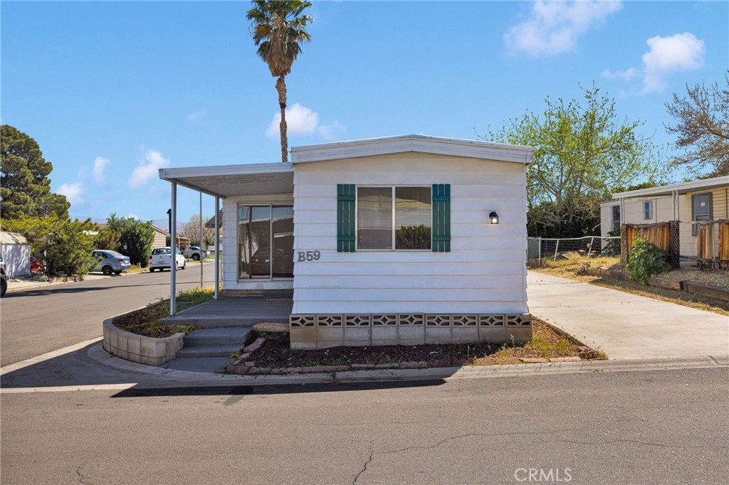 20683 Waalew Road, Unit 59 Apple Valley, CA 92307 - Photo 3 of 38