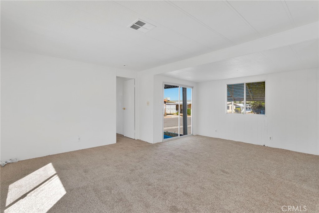 20683 Waalew Road, Unit 59 Apple Valley, CA 92307 - Photo 5 of 38