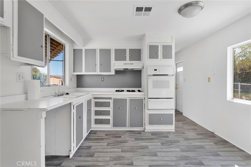 20683 Waalew Road, Unit 59 Apple Valley, CA 92307 - Photo 10 of 38