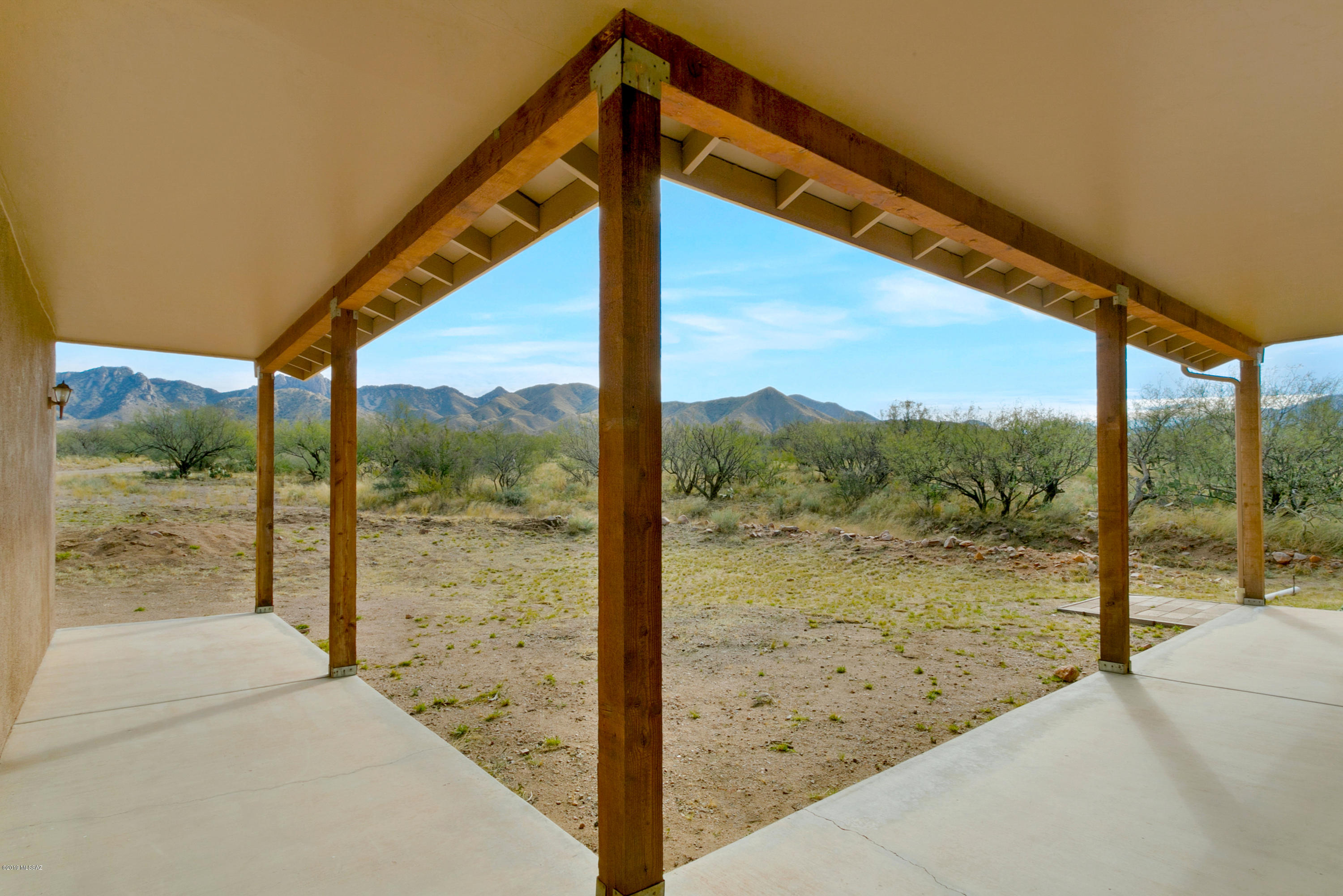 21960 South Helvetia Road Sahuarita, AZ 85629 - Photo 25 of 29 a view of a road from a balcony
