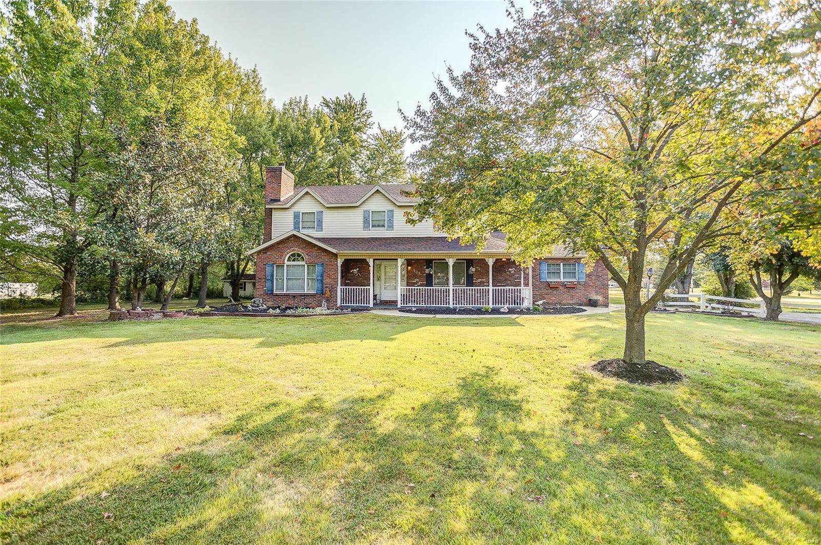 538 Coventry Road Troy, IL 62294 - Photo 3 of 55 Gallery Image 3