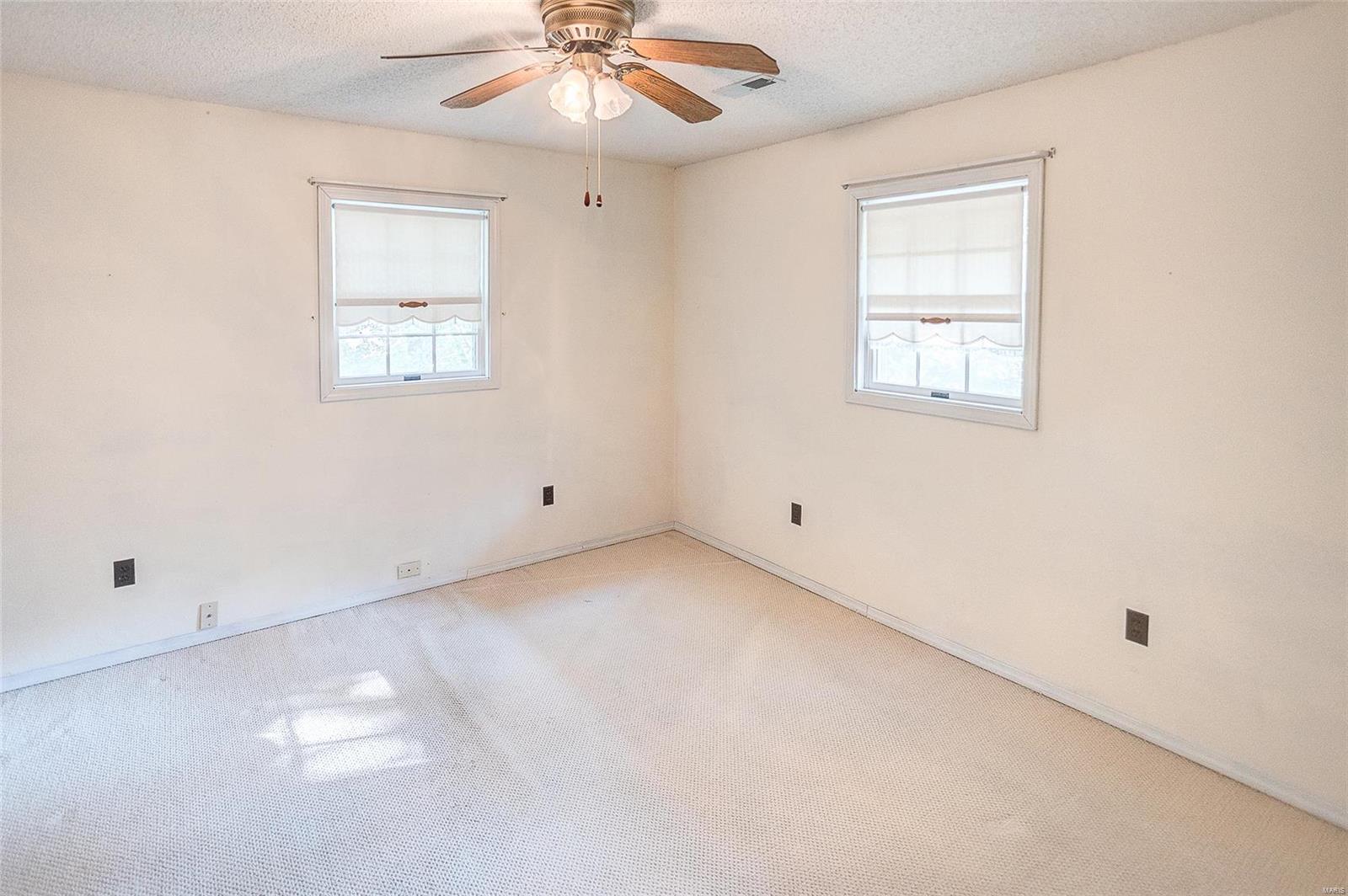 538 Coventry Road Troy, IL 62294 - Photo 34 of 55 Gallery Image 34