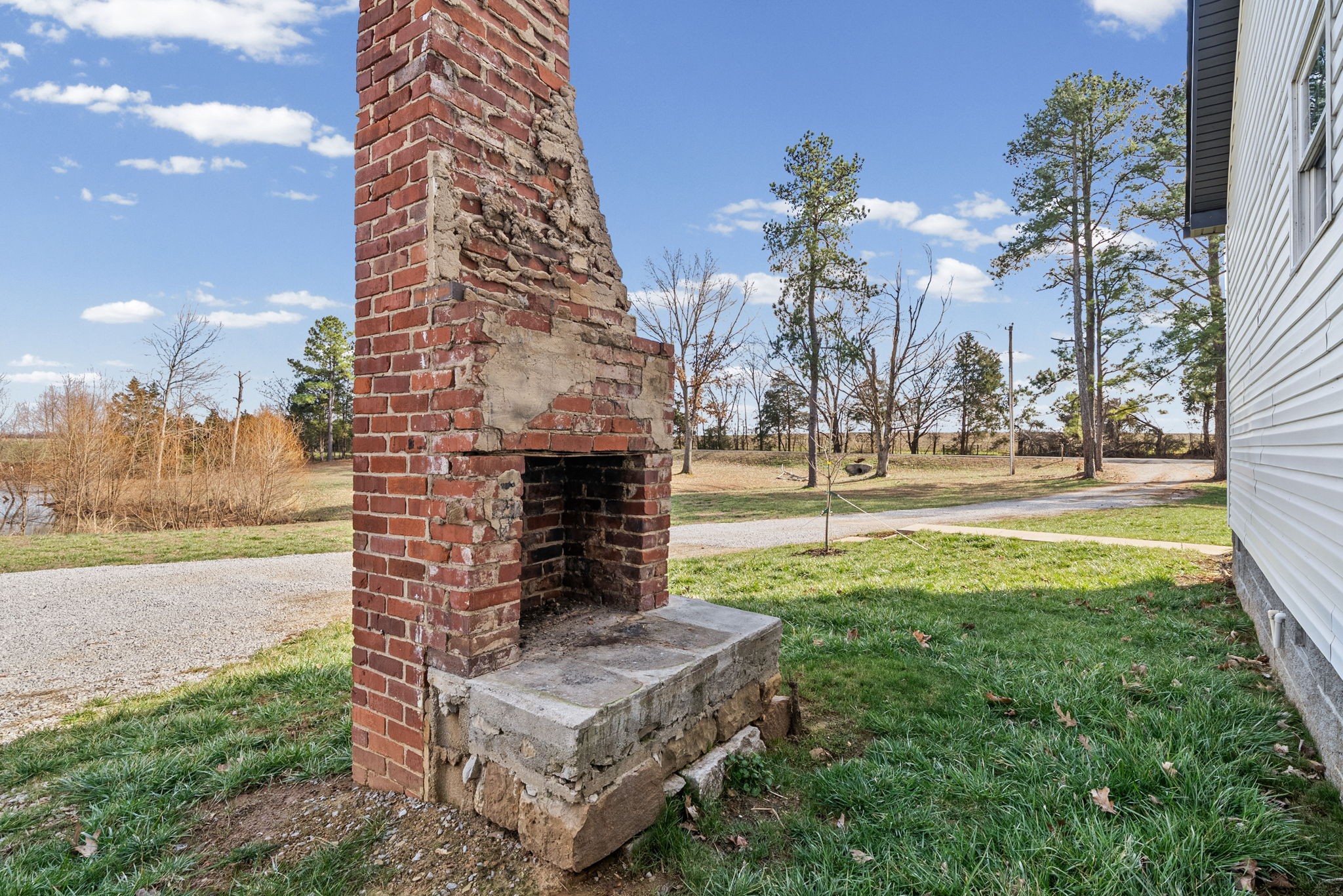 1698 Montgomery Church Road Cadiz, KY 42211 - Photo 30 of 39 a view of outdoor space with garden