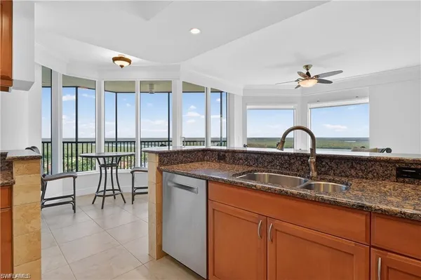 $3,900 | 1060 Borghese Lane, Unit 1005, Naples, FL 34114