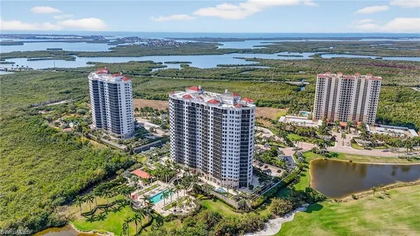 $3,900 | 1060 Borghese Lane, Unit 1005, Naples, FL 34114