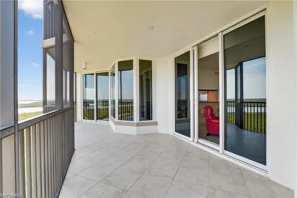 $3,900 | 1060 Borghese Lane, Unit 1005, Naples, FL 34114