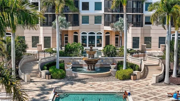 $3,900 | 1060 Borghese Lane, Unit 1005, Naples, FL 34114