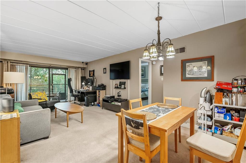2034 Swallow Hill Road, Unit 302 Pittsburgh, PA 15220 - Photo 8 of 22 Gallery Image 8