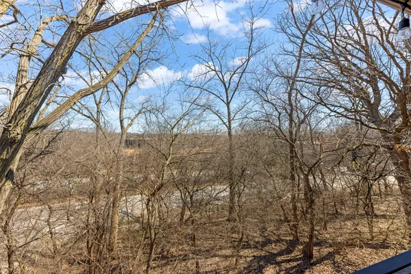 $250,000 | 6010 Forest View Road, Unit 3A, Lisle, IL 60532