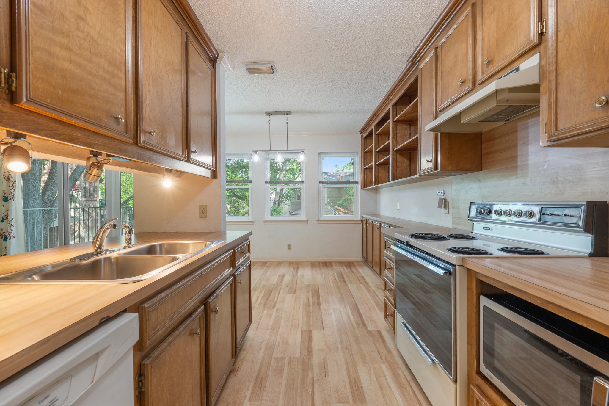 3845 Ranch Road 2222, Unit 19 Austin, TX 78731 - Photo 16 of 38 The countertops offer ample room for meal prep and countertop appliances