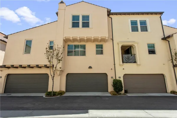 $3,800 | 105 Tubeflower, Irvine, CA 92618