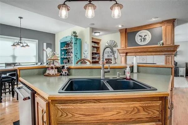$720,000 | 17033 Northeast County Road 43, Archie, MO 64725