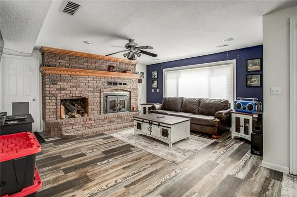 $720,000 | 17033 Northeast County Road 43, Archie, MO 64725
