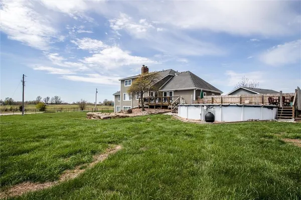 $720,000 | 17033 Northeast County Road 43, Archie, MO 64725