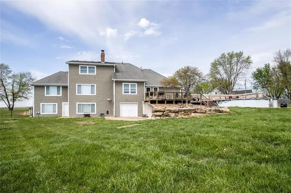 $720,000 | 17033 Northeast County Road 43, Archie, MO 64725