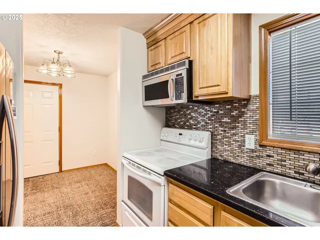 $350,000 | 798 Southeast Palmblad Place, Gresham, OR 97080