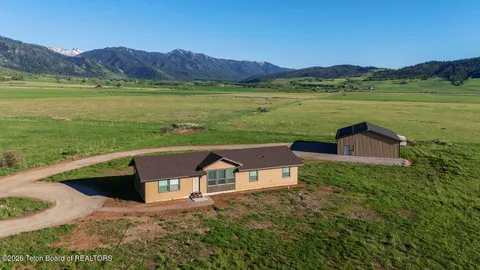 $835,000 | 184 Buttercup Lane, Bedford, WY 83112