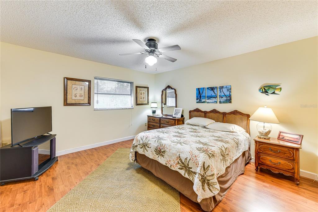 5008 Medalist Road Sarasota, FL 34243 - Photo 10 of 12