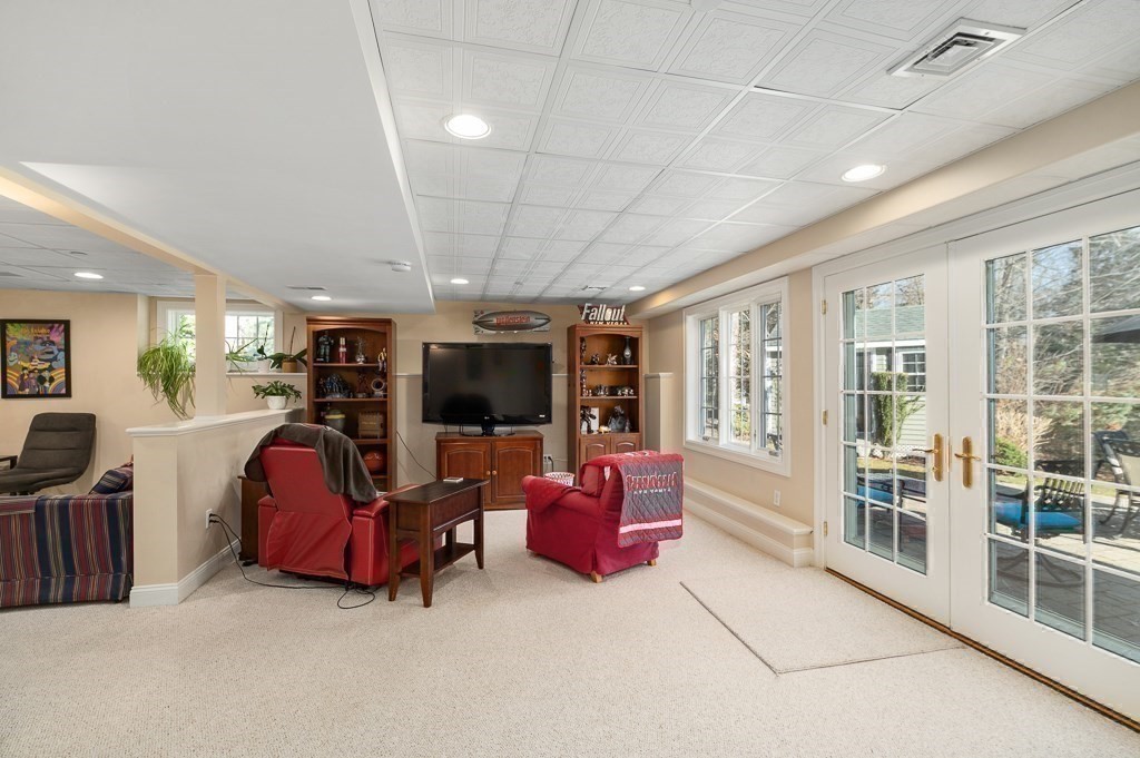 27 Parsons Hill Road Wenham, MA 01984 - Photo 33 of 40