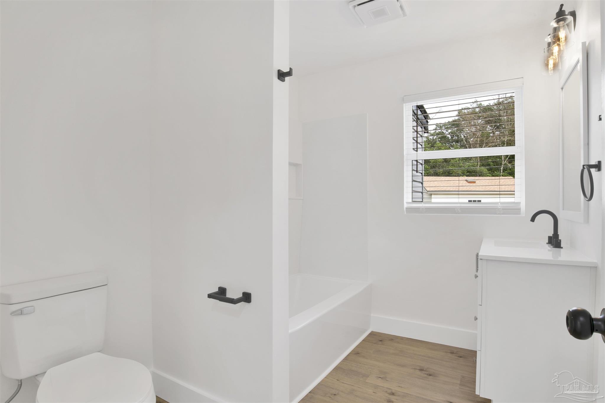 212 Lakewood Road Pensacola, FL 32507 - Photo 25 of 37