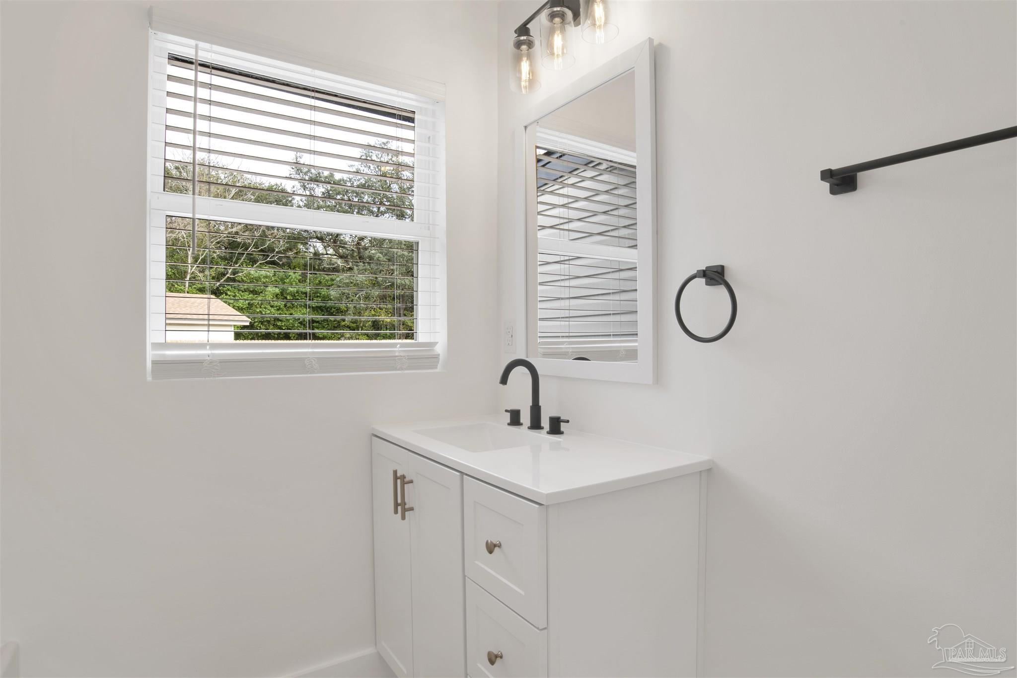 212 Lakewood Road Pensacola, FL 32507 - Photo 26 of 37