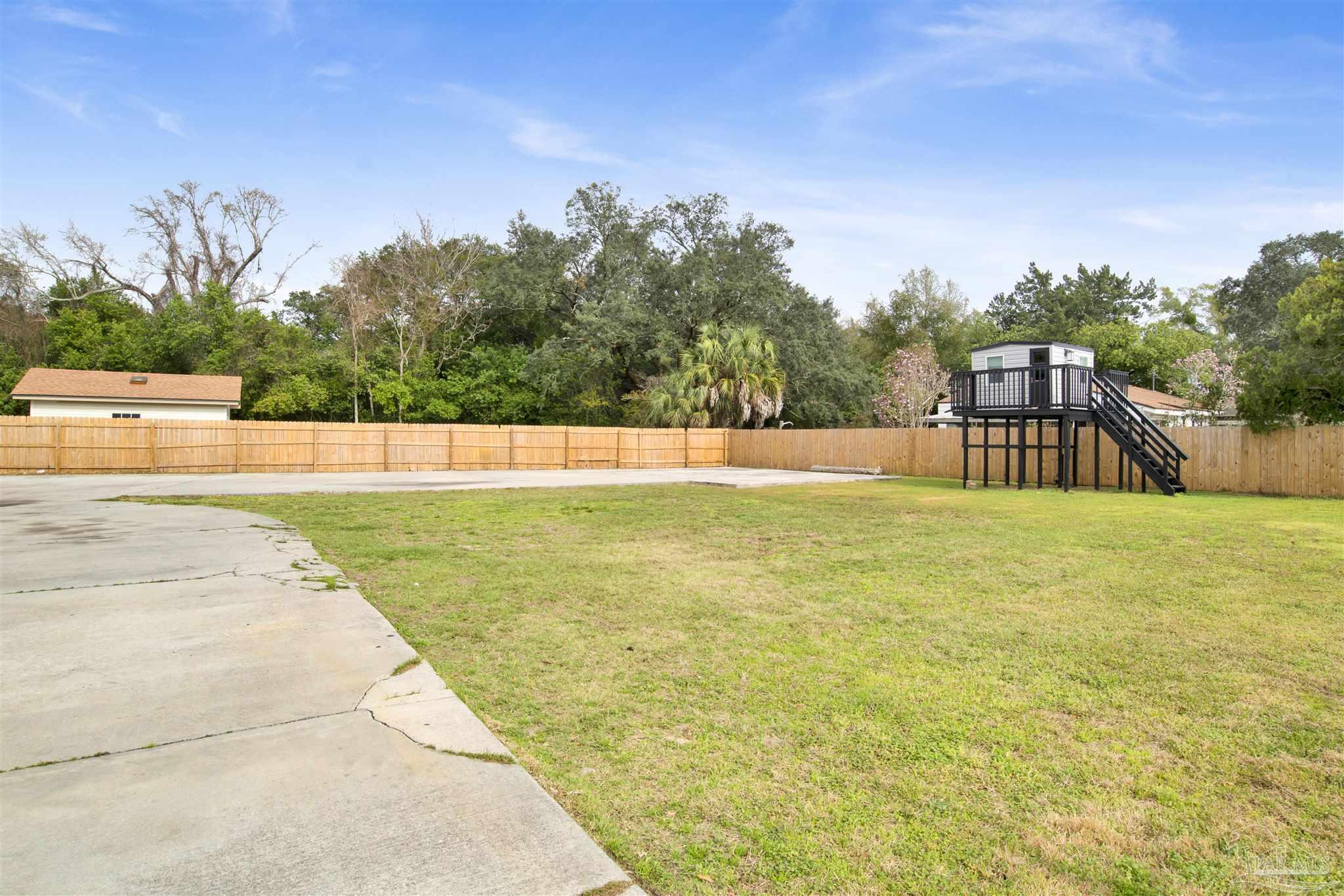 212 Lakewood Road Pensacola, FL 32507 - Photo 27 of 37