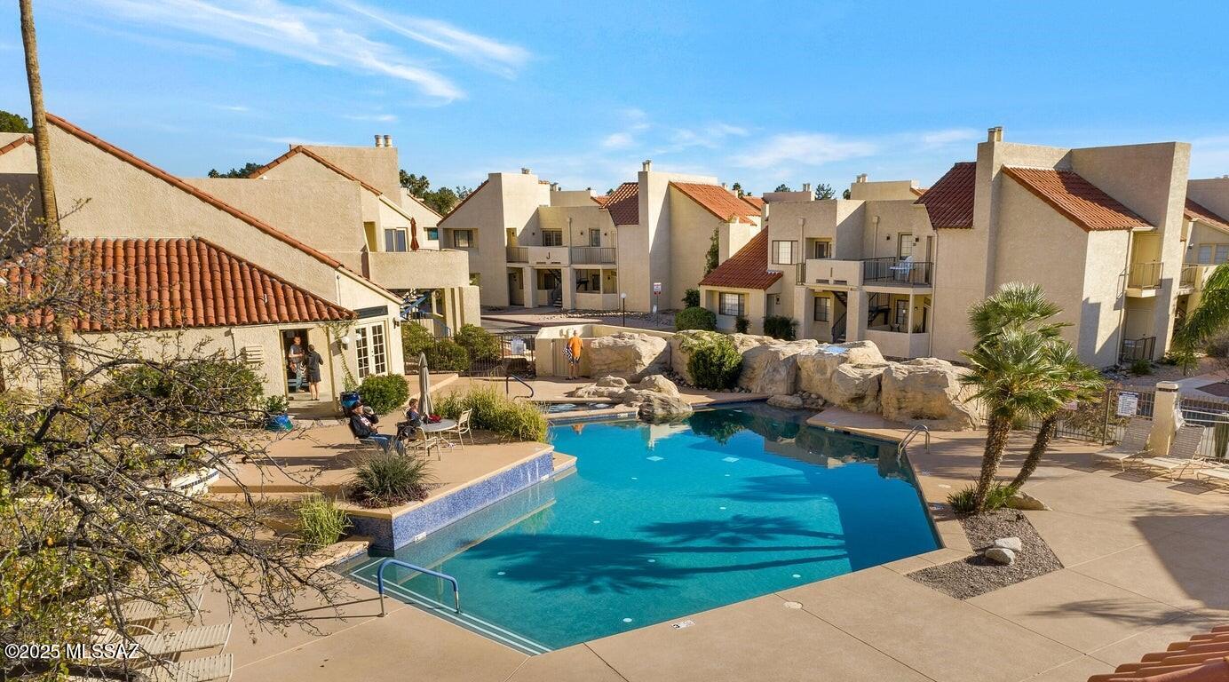 1200 East River Road, Unit J124 Tucson, AZ 85718 - Photo 14 of 15