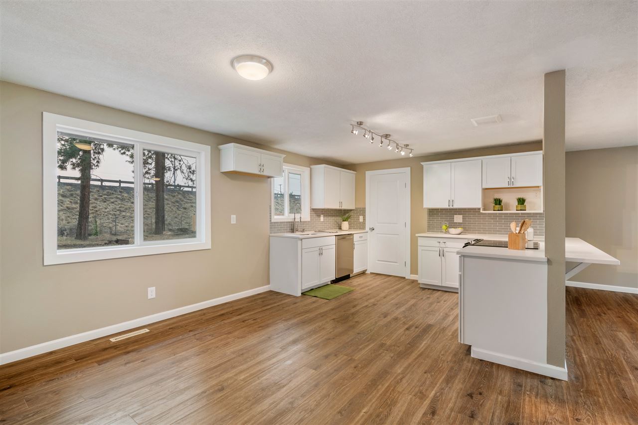 3022 South Avalon Road Spokane Valley, WA 99216 - Photo 3 of 15 Gallery Image 3