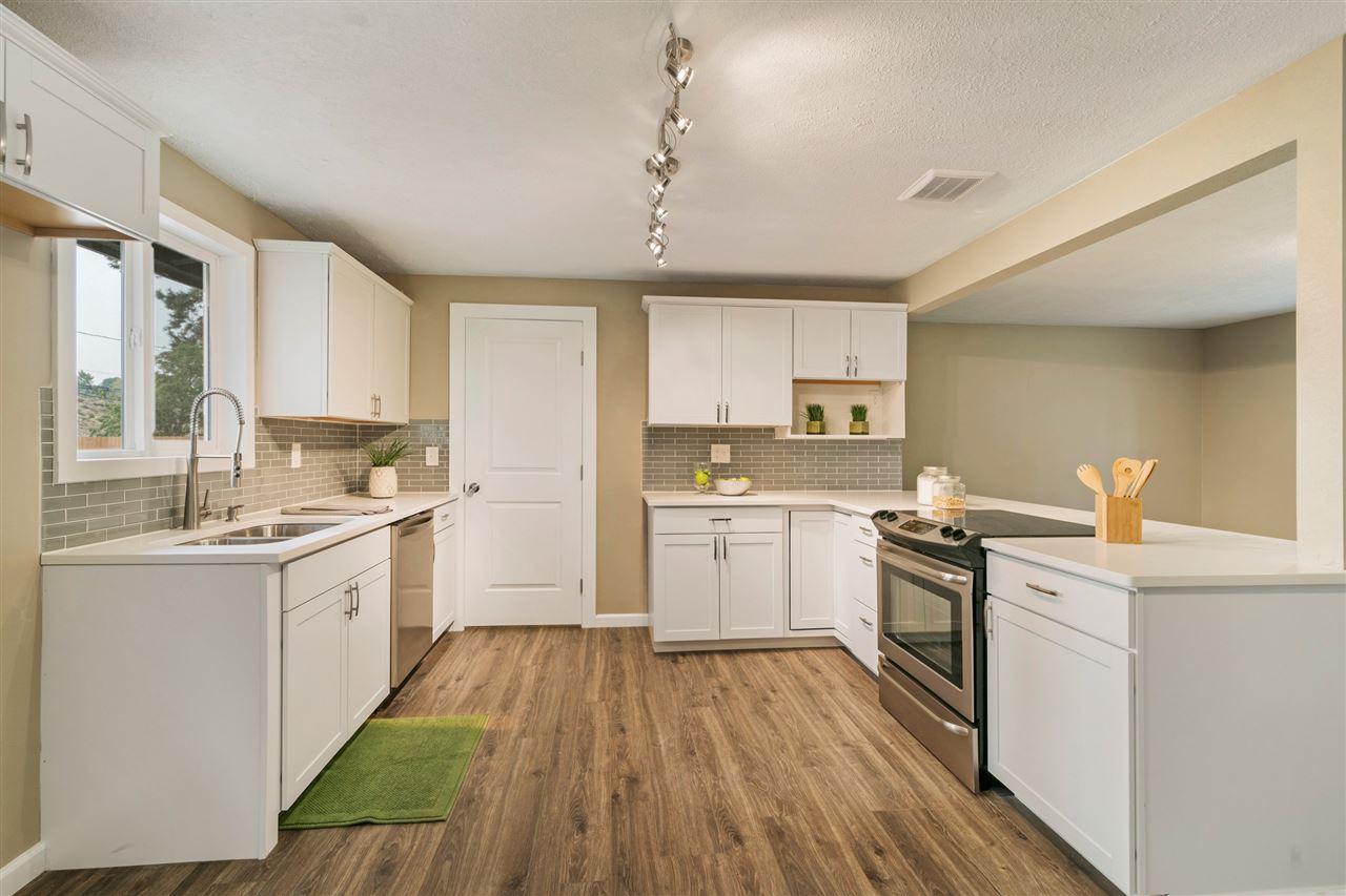3022 South Avalon Road Spokane Valley, WA 99216 - Photo 4 of 15 Gallery Image 4