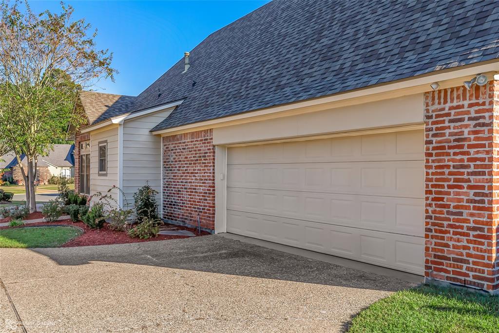 1012 Conti Circle Shreveport, LA 71106 - Photo 4 of 40