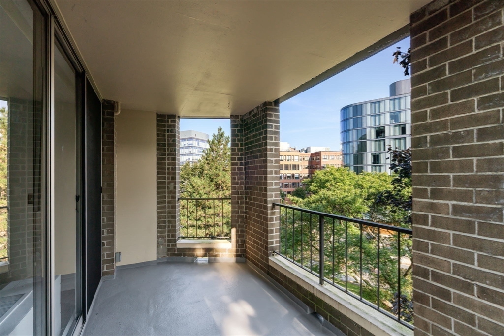 33 Pond Avenue, Unit 523 Brookline, MA 02445 - Photo 19 of 31